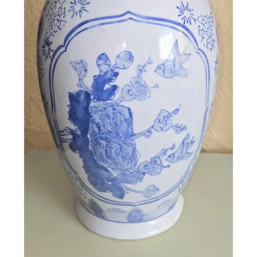 Vintage Chinoiserie Vase 18